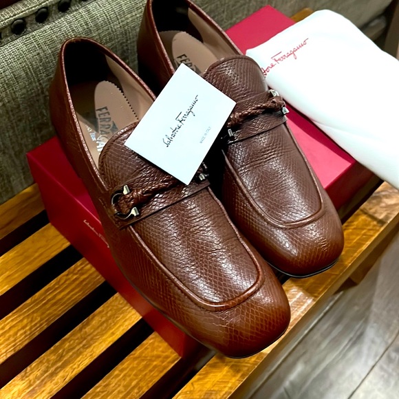 SALVATORE FERRAGAMO‘PAGO’ LEATHER MOCCASINS